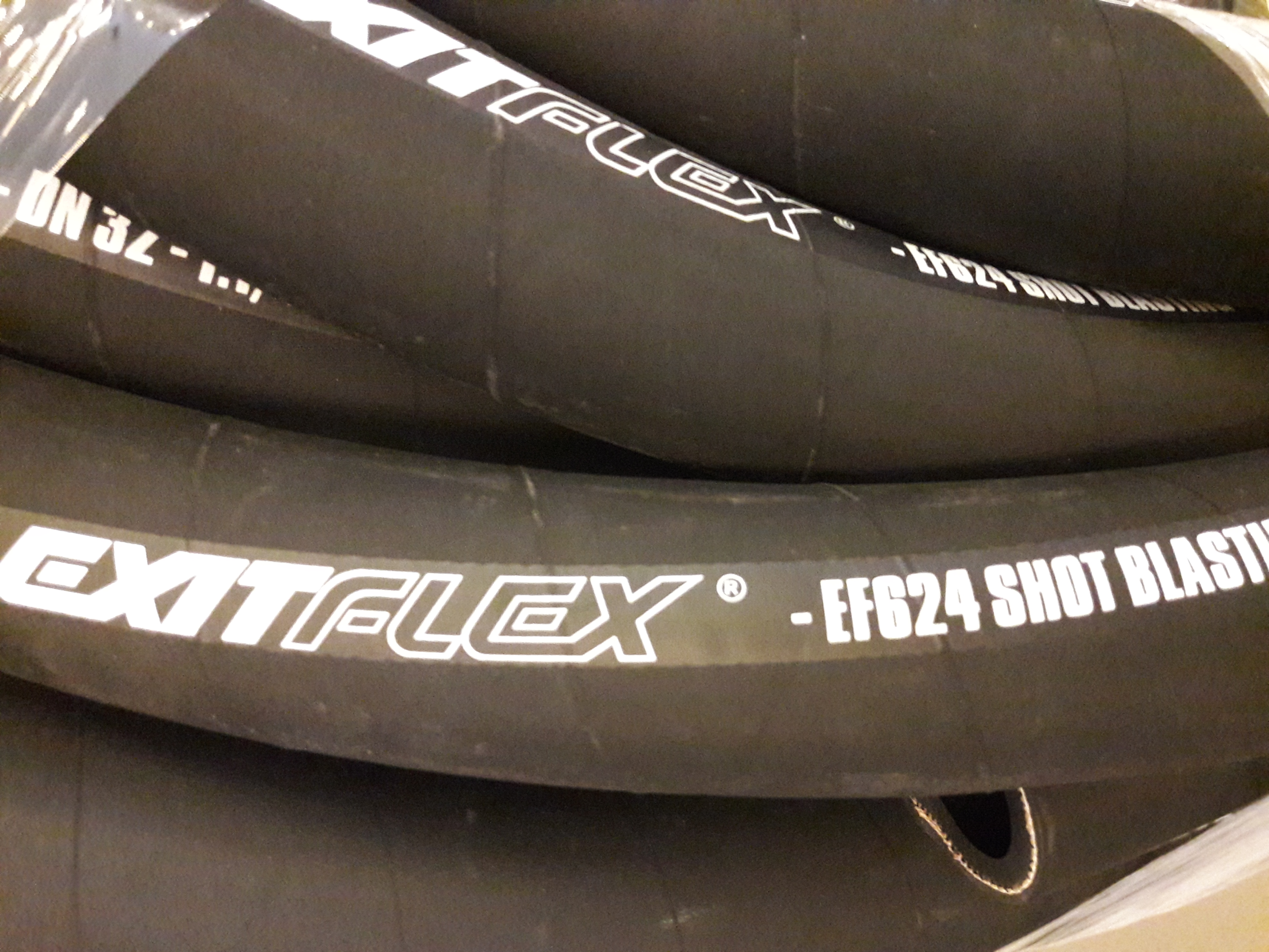 شلنگ سندبلاست ضد سایش سایز 1.1/4-sandblast hose